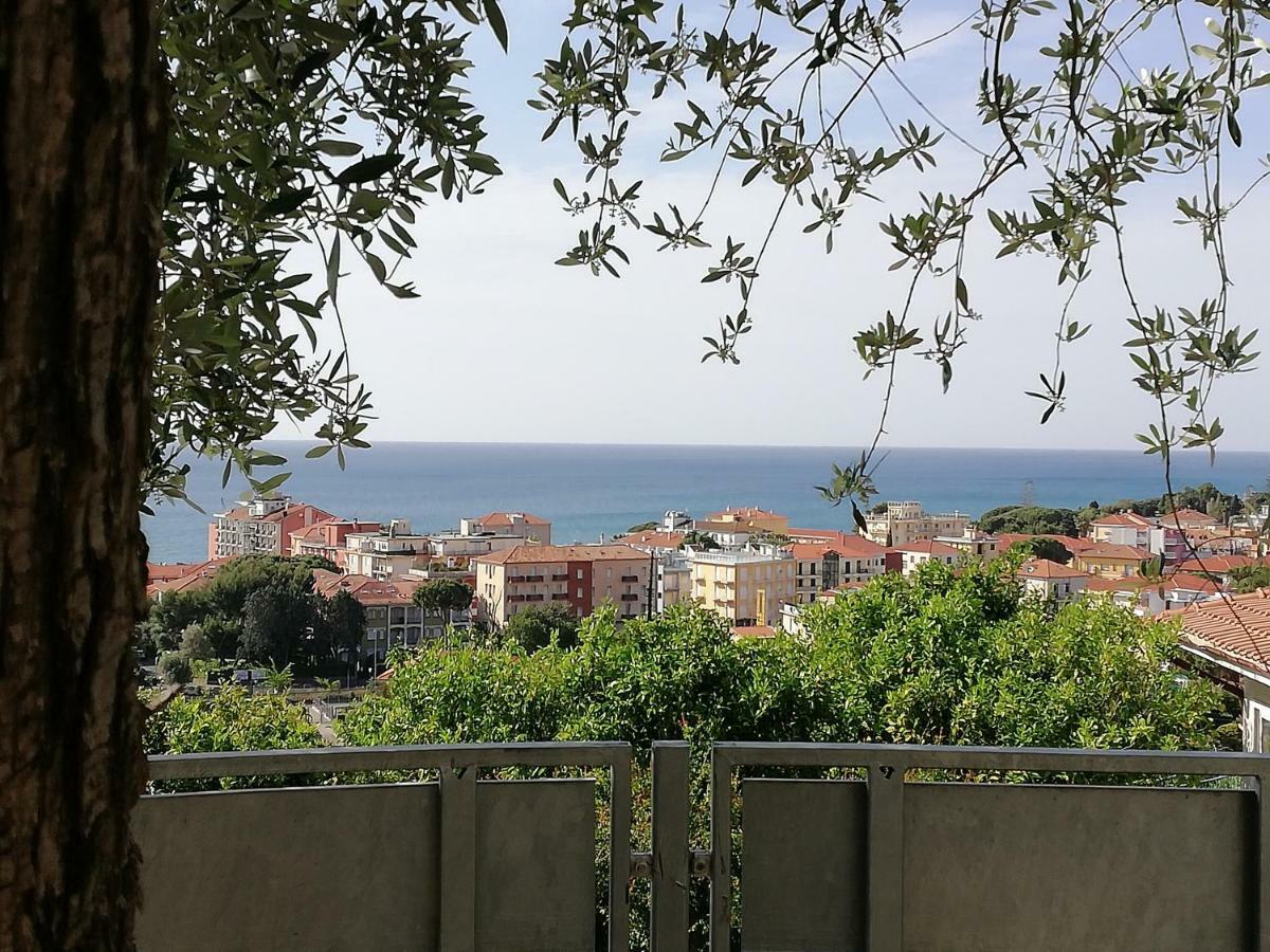 Sugli Allori Diano Marina Luaran gambar